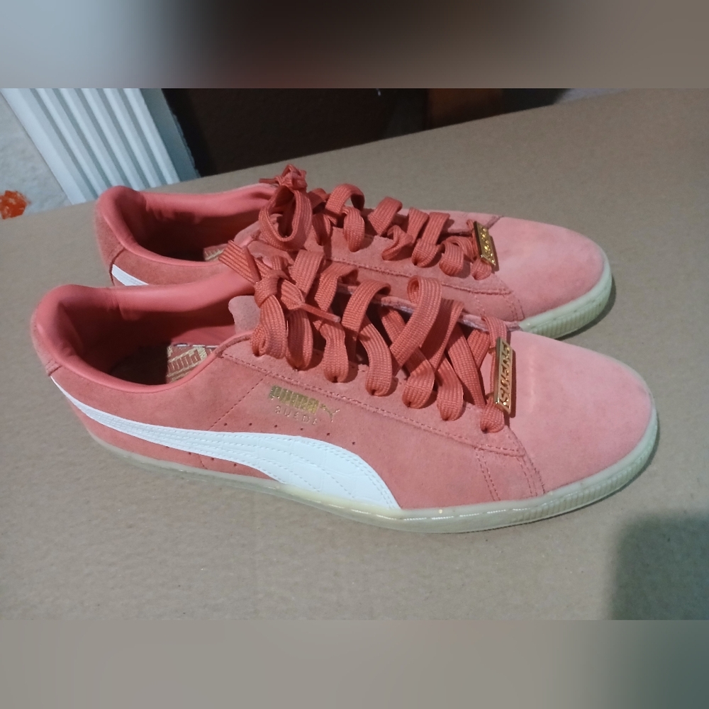 Puma Women's Peach and White Sneakers
